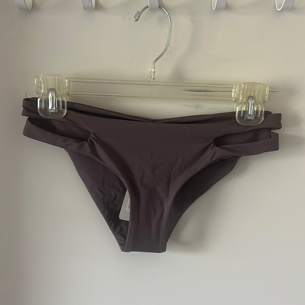 NWT L*SPACE Estella cutout low-rise bikini bottom in purple